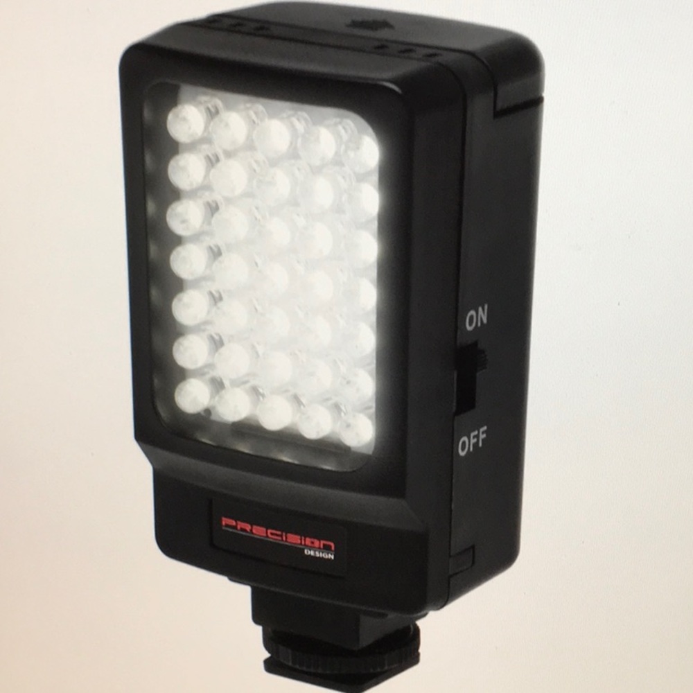 LED Video Light & Bracket - Picture 8 of 8